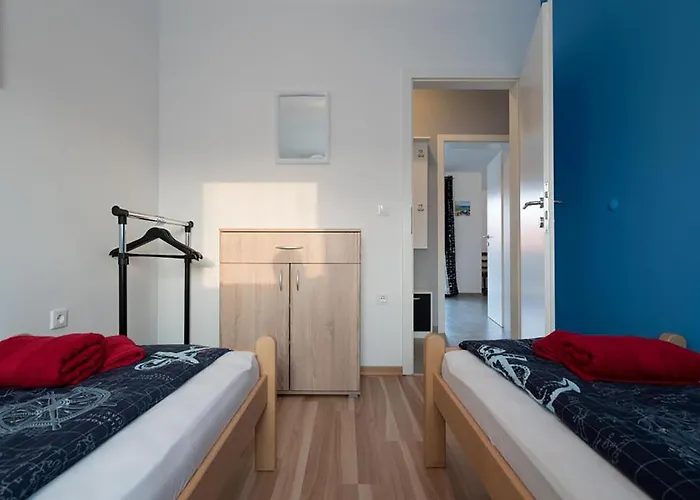 2 Bedroom Cozy In *