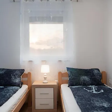 Appartamento Amazing In With House Sea View Čižići