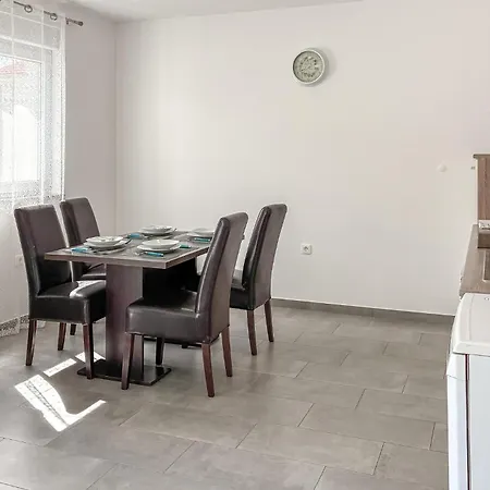 Amazing In With House Sea View Appartement