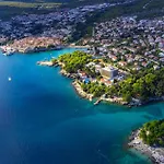 Amazing Apartment In Cizici With House Sea View Appartamento *
